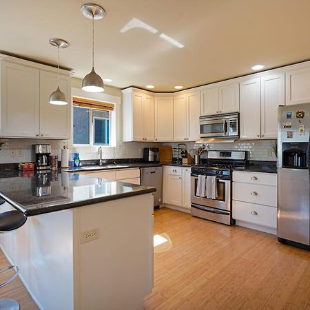 Stylish North Seattle Townhouse- Dual Master Suites Exterior foto